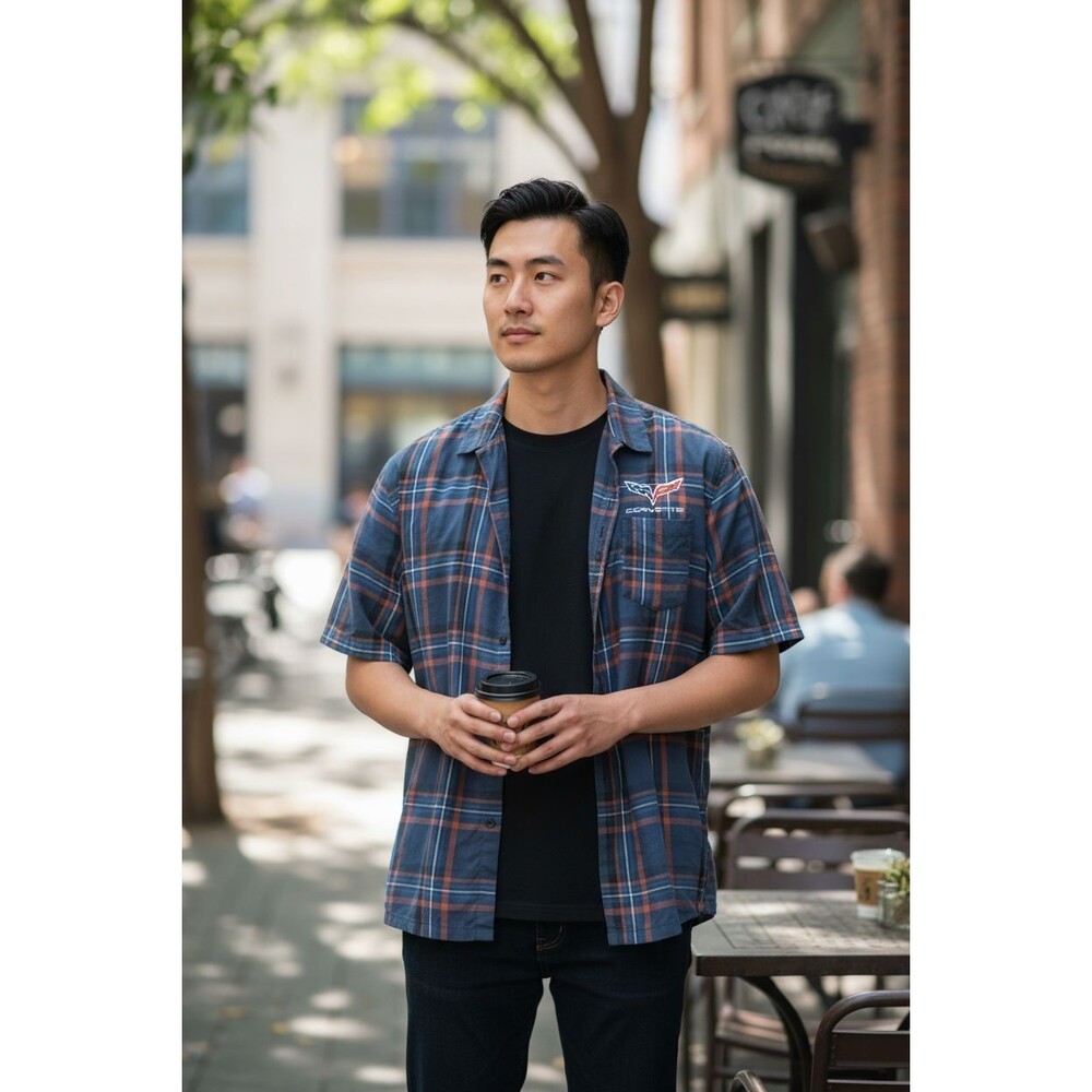 Mens GM Corvette Plaid Shirt Embroidered Logo Sz XL Rayon Short Sleeve Button Up